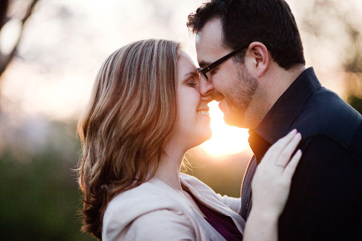 UT gardens engagement pictures