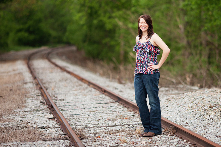 unique senior photos in knoxville