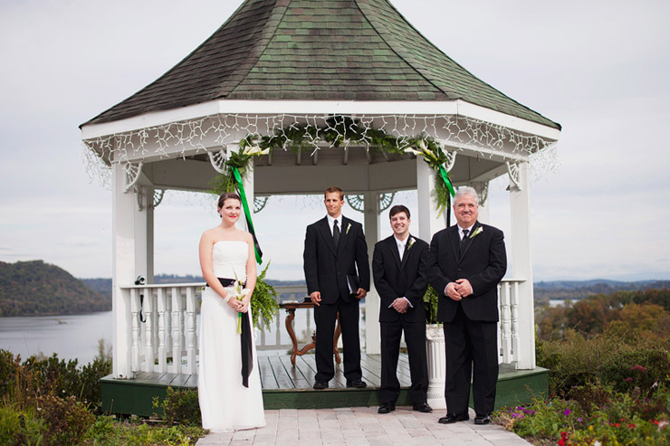whitestone inn wedding ceremony 