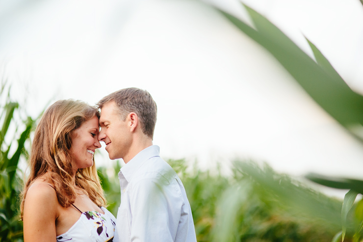 sunflower engagement photos