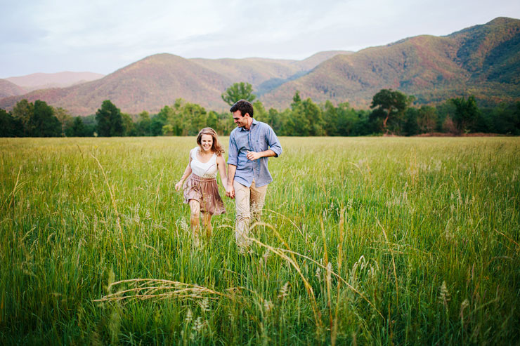 fun knoxville engagement photos