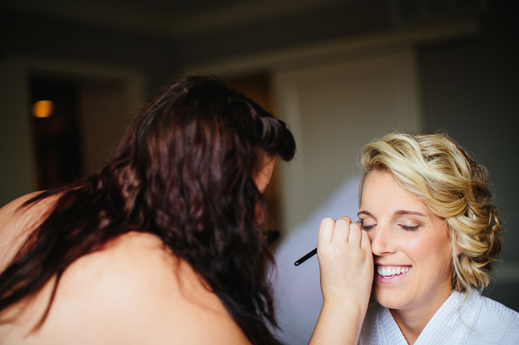 bride getting ready at the Oliver Hotel