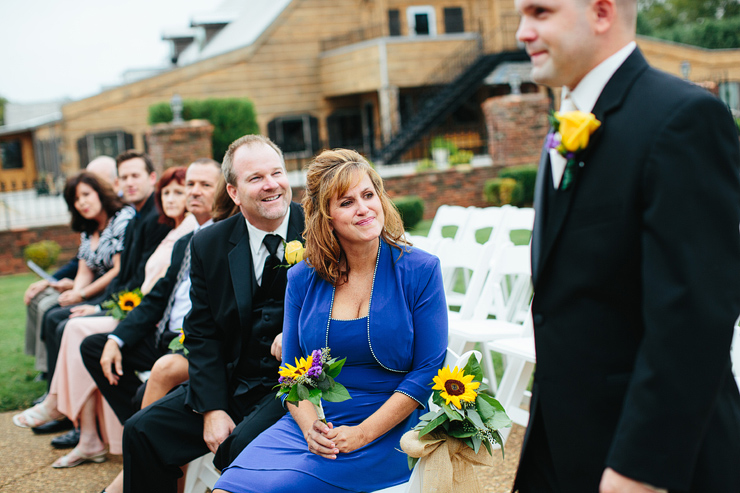 sweet photo of the groom's parents