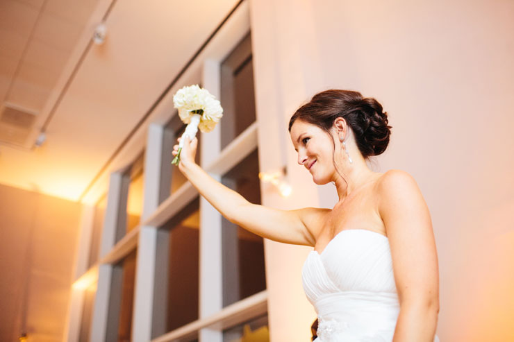 bouquet toss