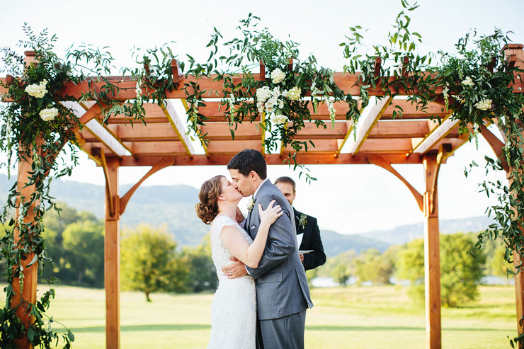 ceremony at tennessee riverplace