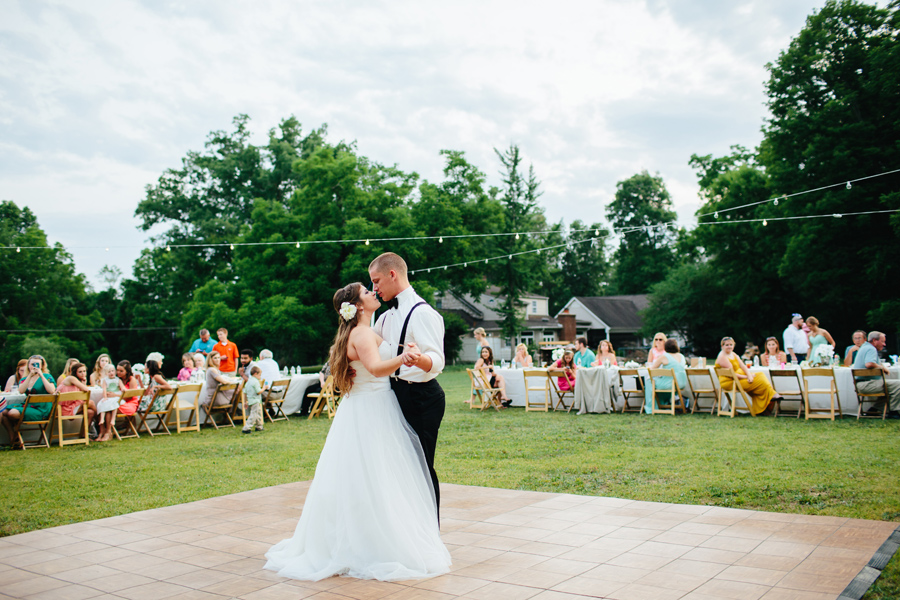 knoxville backyard wedding reception